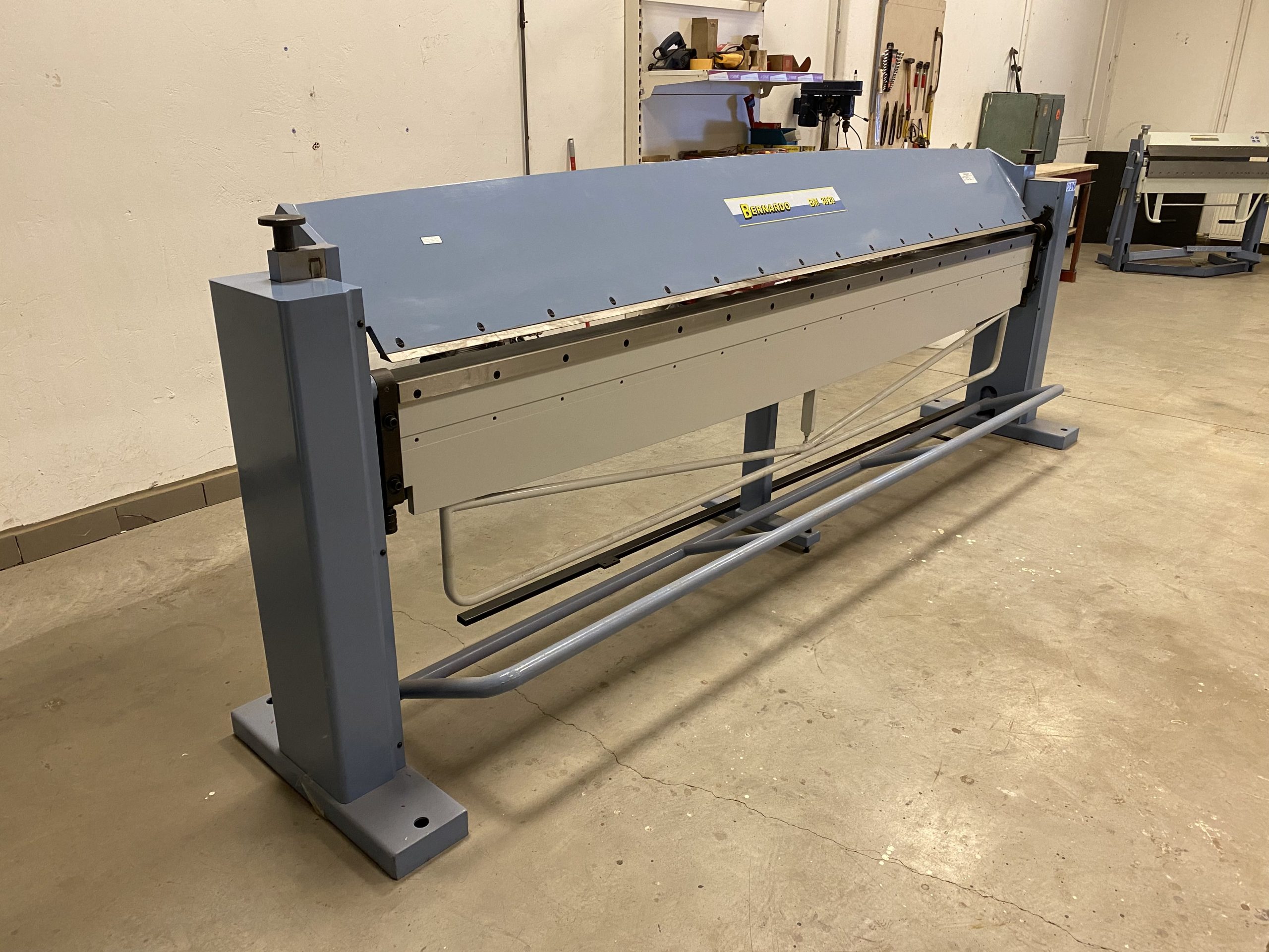 Bernardo BM 3020 kézi élhajlító